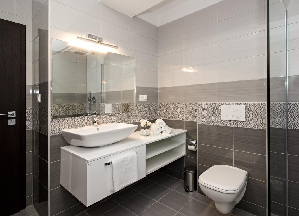 Guest House Frizzante Turčianske Teplice Værelse billede