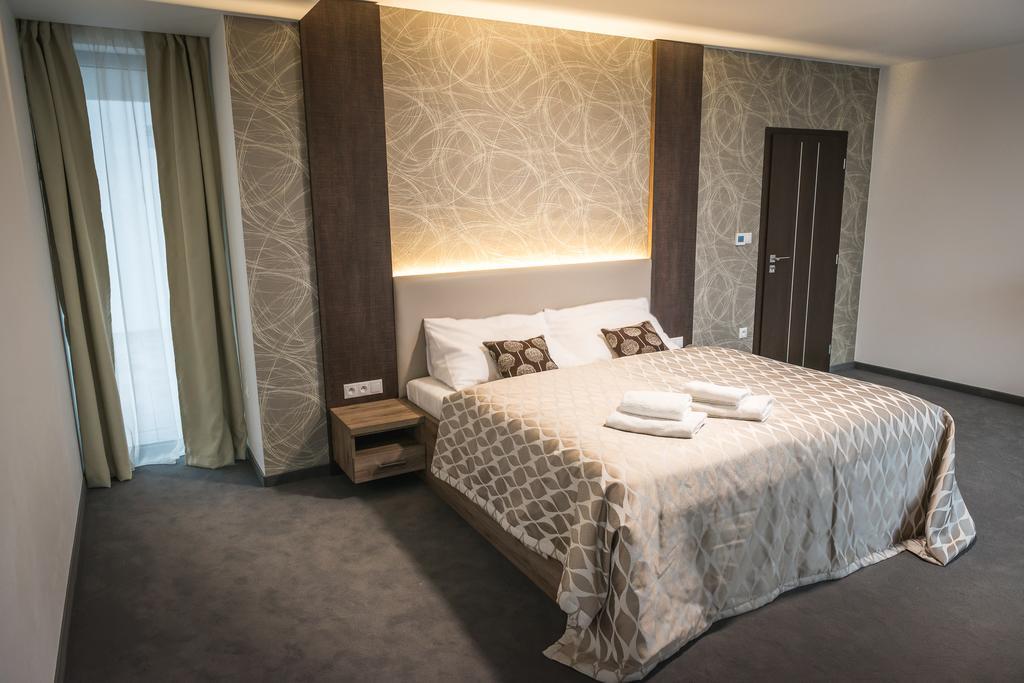 Guest House Frizzante Turčianske Teplice Eksteriør billede